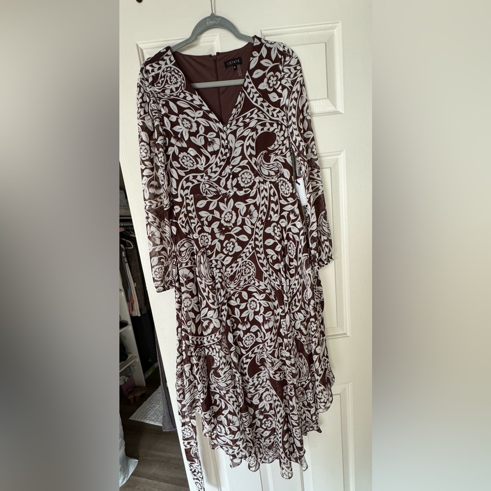 1.Stare brown floral print dress with handkerchief hem